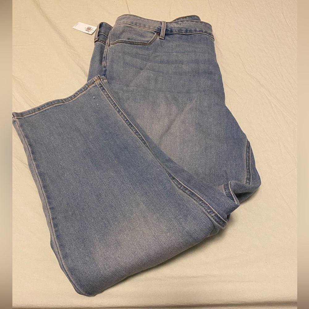 Old navy plus size jeans. NWT.